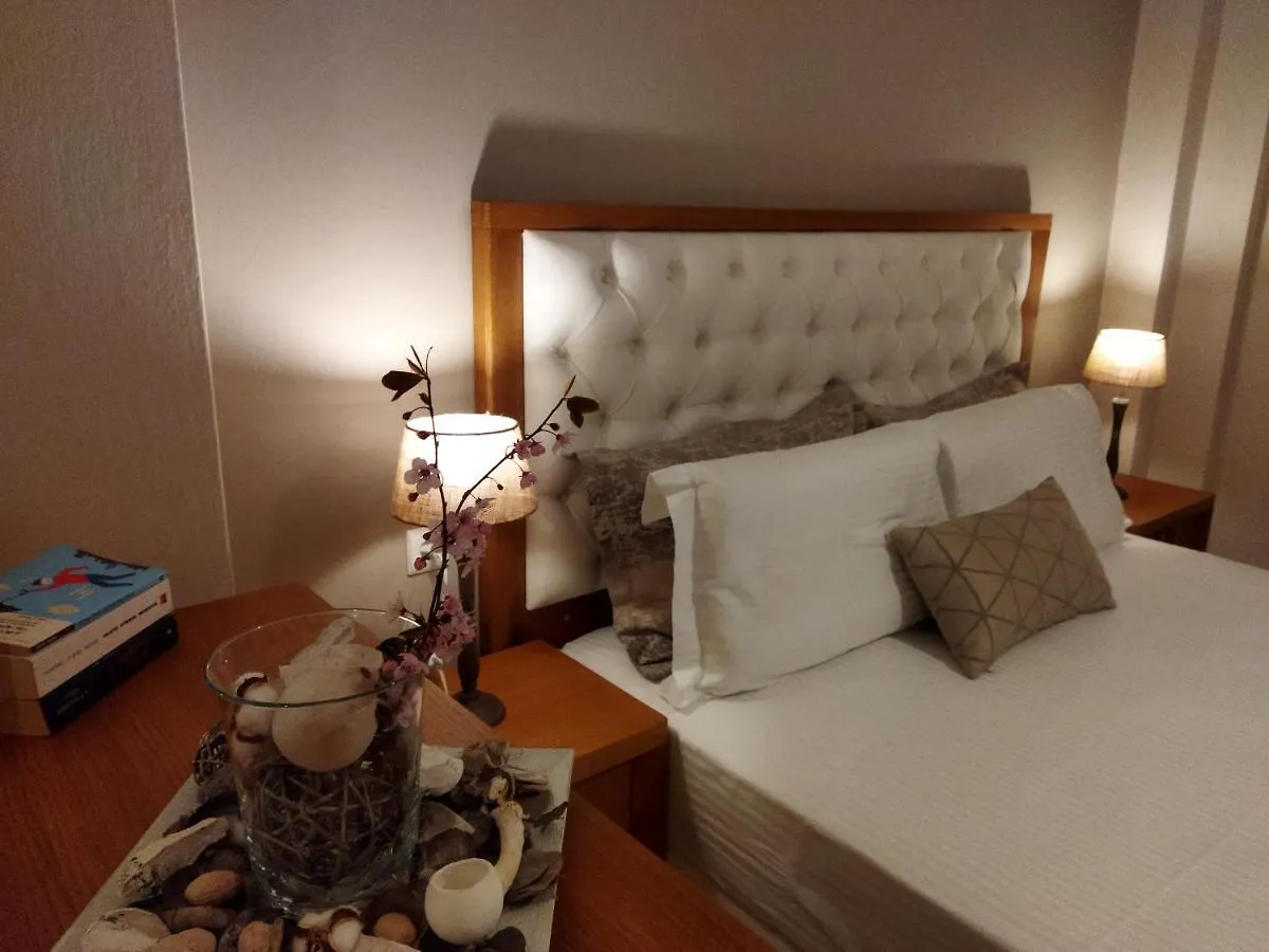 Cozy Apartment In The Heart Of Thessaloniki